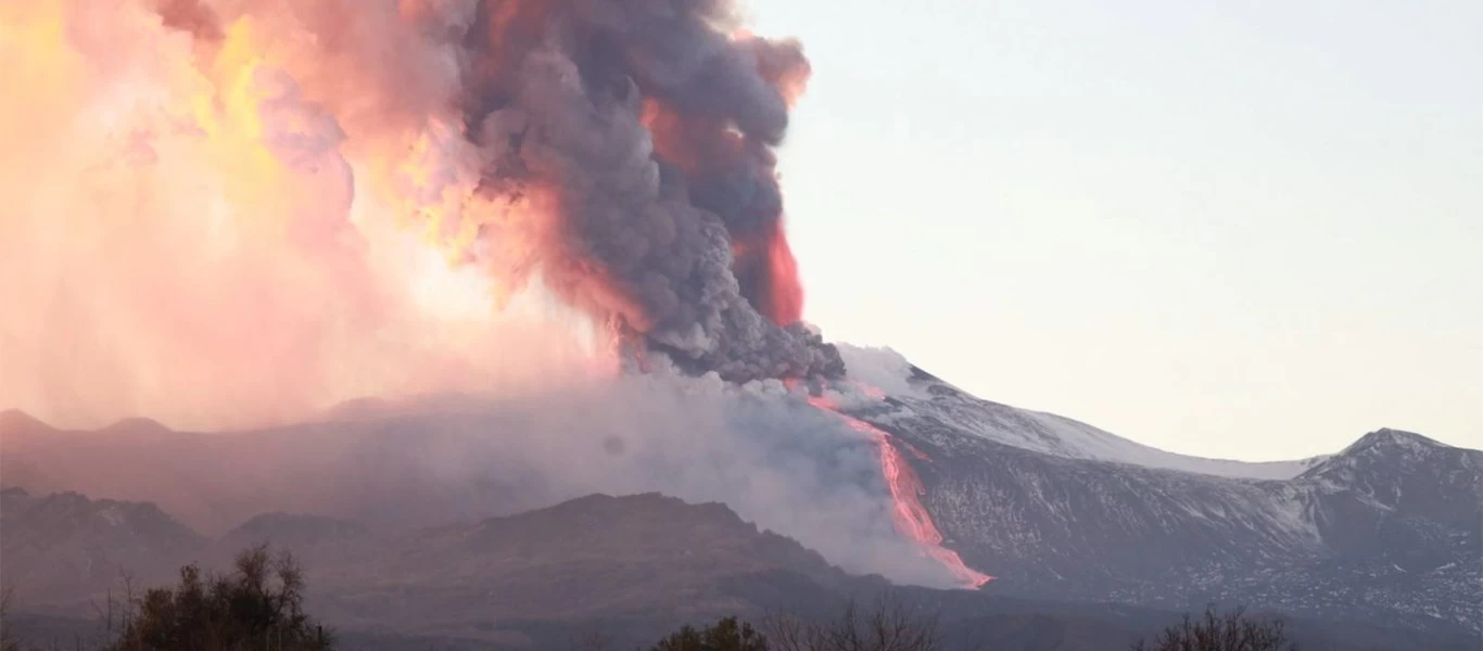 Ψήλωσε η Αίτνα σύμφωνα με το Εθνικό Ινστιτούτο Γεωφυσικής και Ηφαιστειολογίας της Ιταλίας - Έφτασε τα 3.357 μέτρα